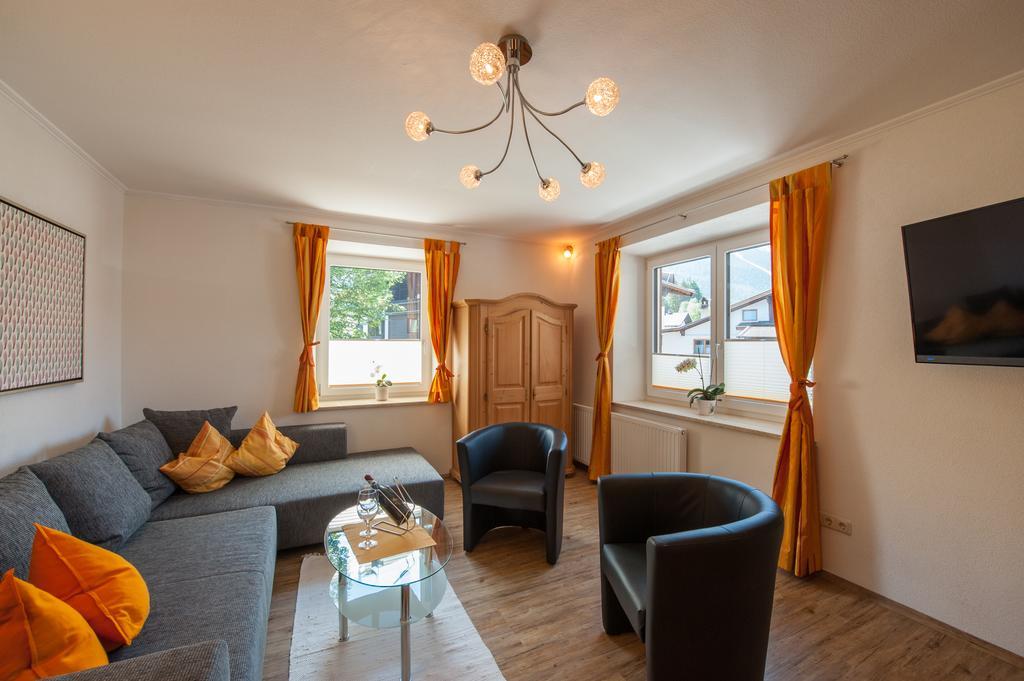 Appartements Al Castagno แอห์วัลด์ ภายนอก รูปภาพ