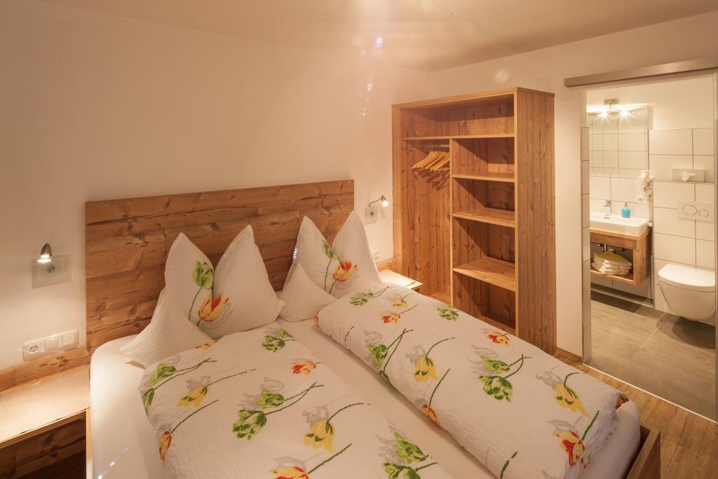 Appartements Al Castagno แอห์วัลด์ ภายนอก รูปภาพ