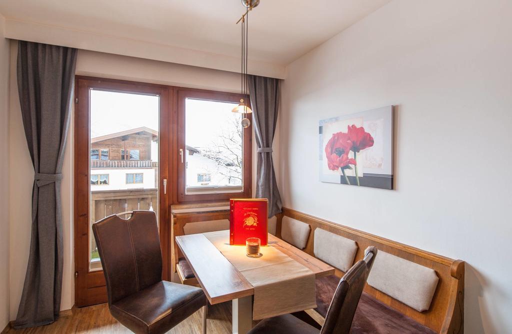 Appartements Al Castagno แอห์วัลด์ ภายนอก รูปภาพ